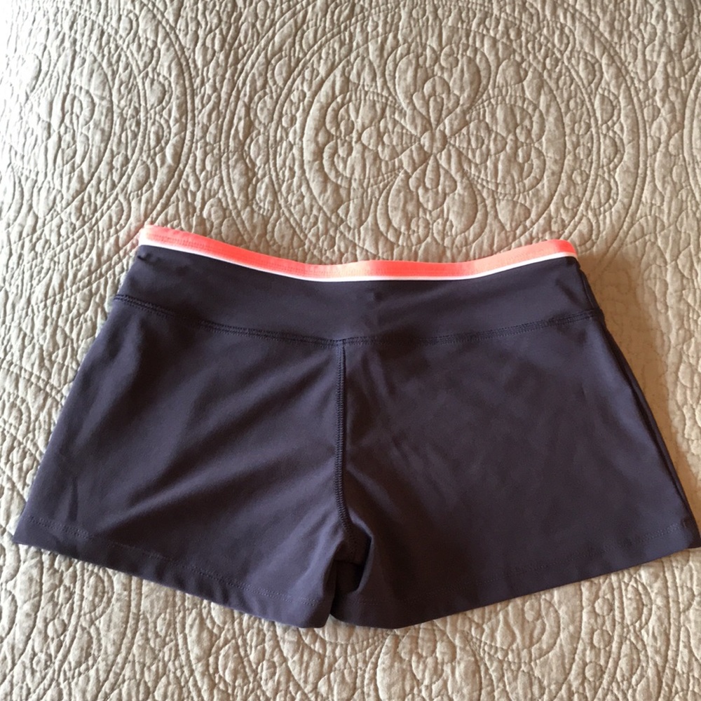 Avia exercise athletic shorts - Picture 3 of 4
